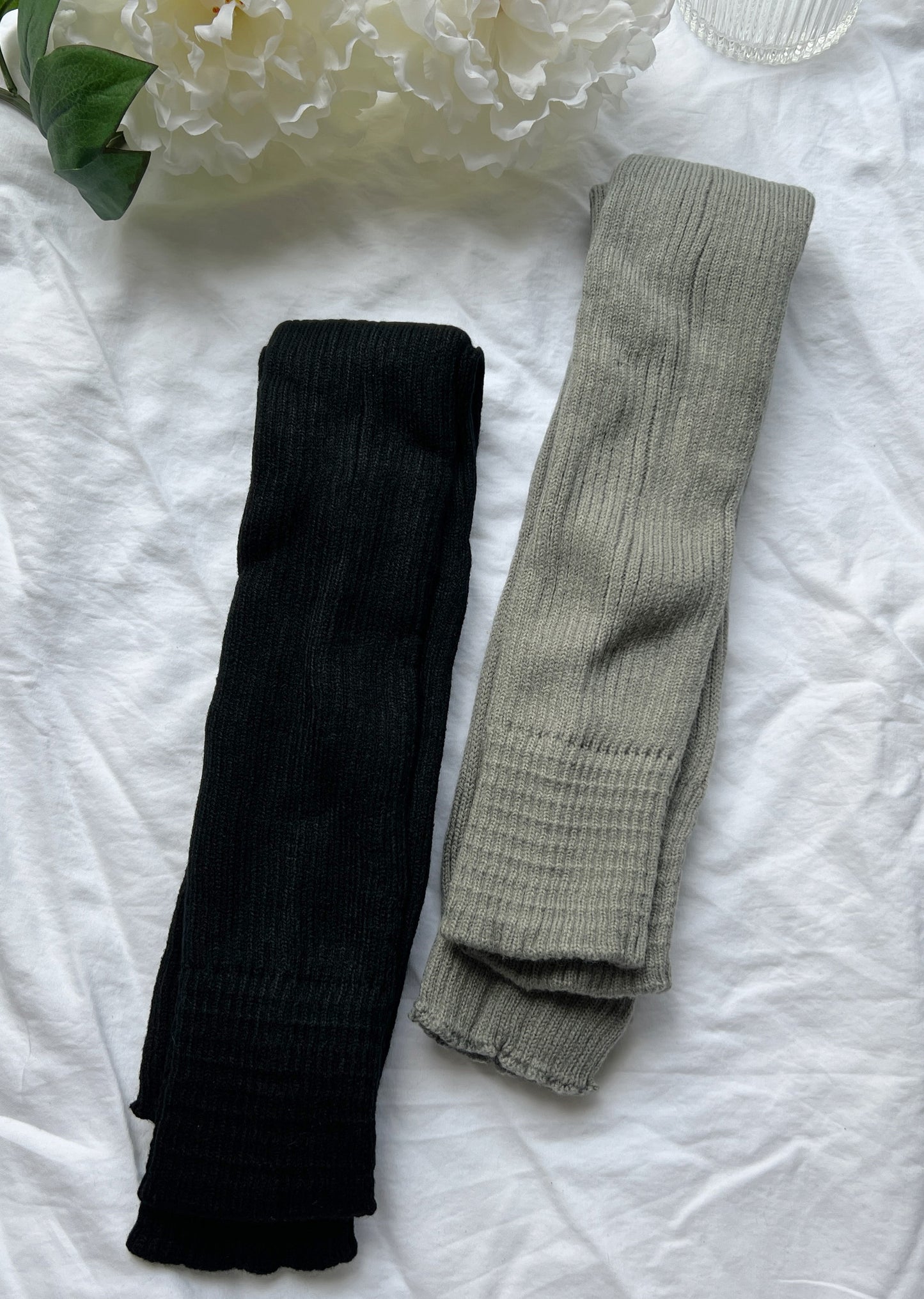 BLACK LEG WARMERS